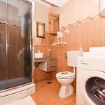 Appartement Kostijal *