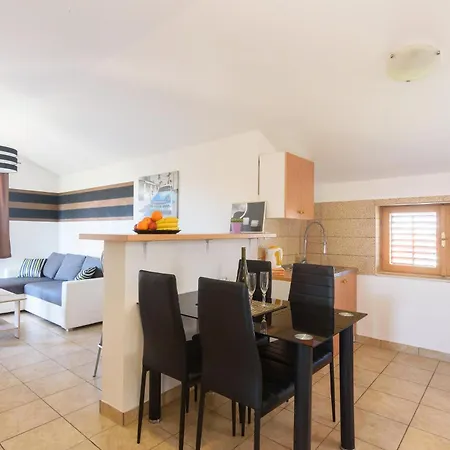 Kostijal Διαμέρισμα