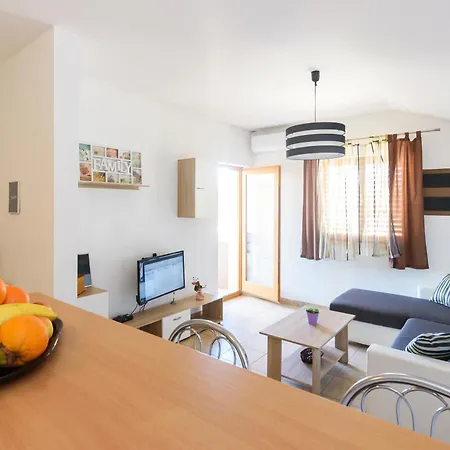 Kostijal Ζαντάρ